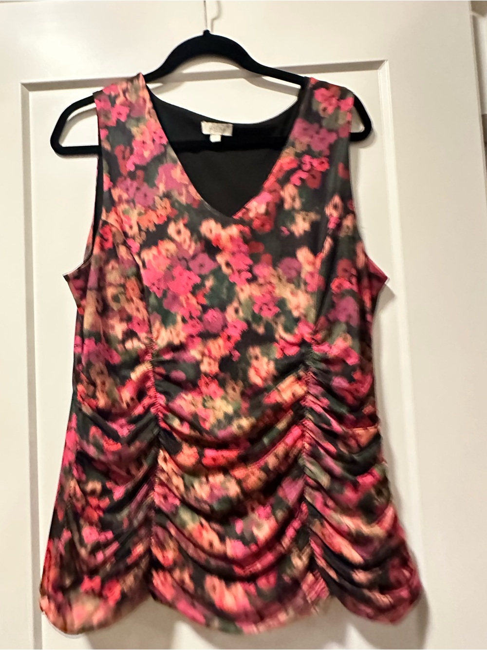 Sleeveless Floral Ruched V-Neck Top - Pink Floral